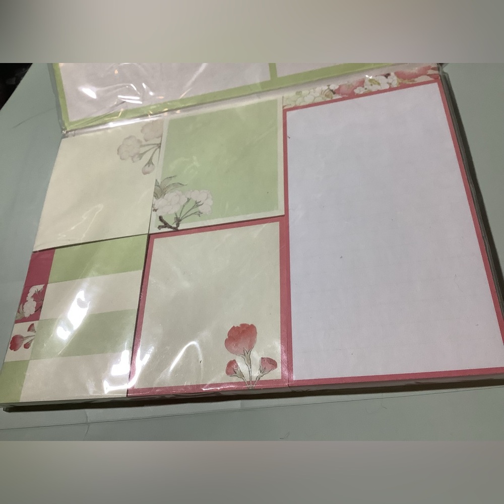 Cherry Blossoms Sticky Notes Set - Picture 3 of 4